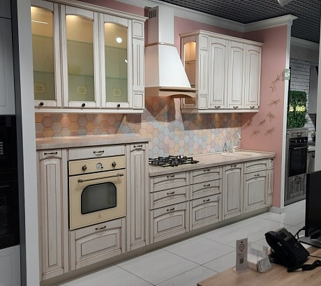 Кухня Лина с патиной / м.Народное ополчение